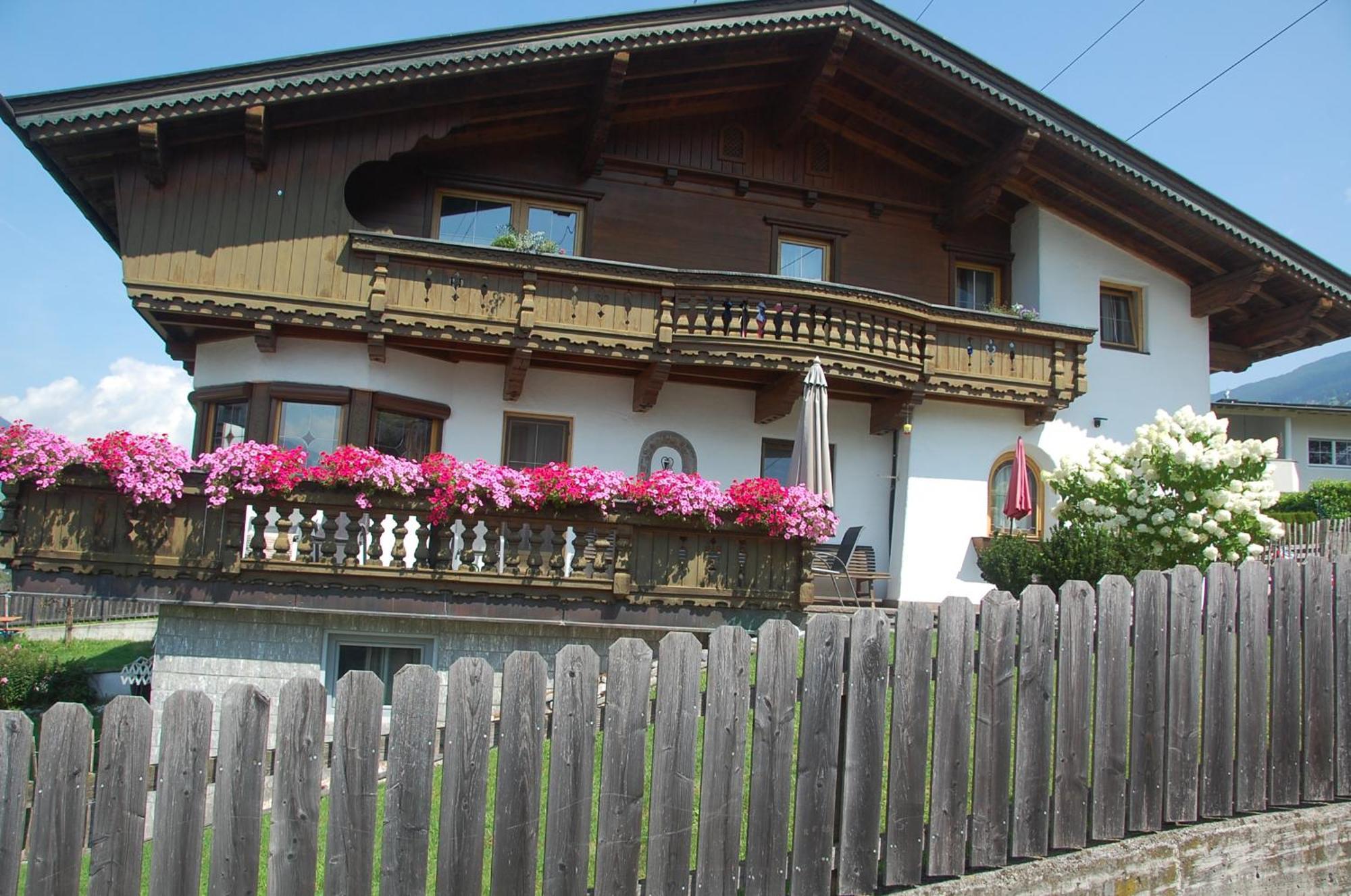 Haus Hart Im Zillertal 6 Personenヴィラ エクステリア 写真