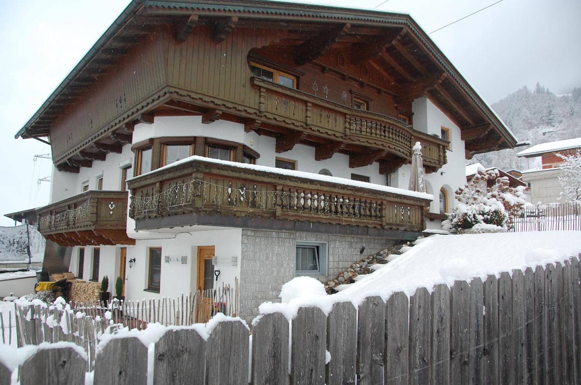 Haus Hart Im Zillertal 6 Personenヴィラ エクステリア 写真